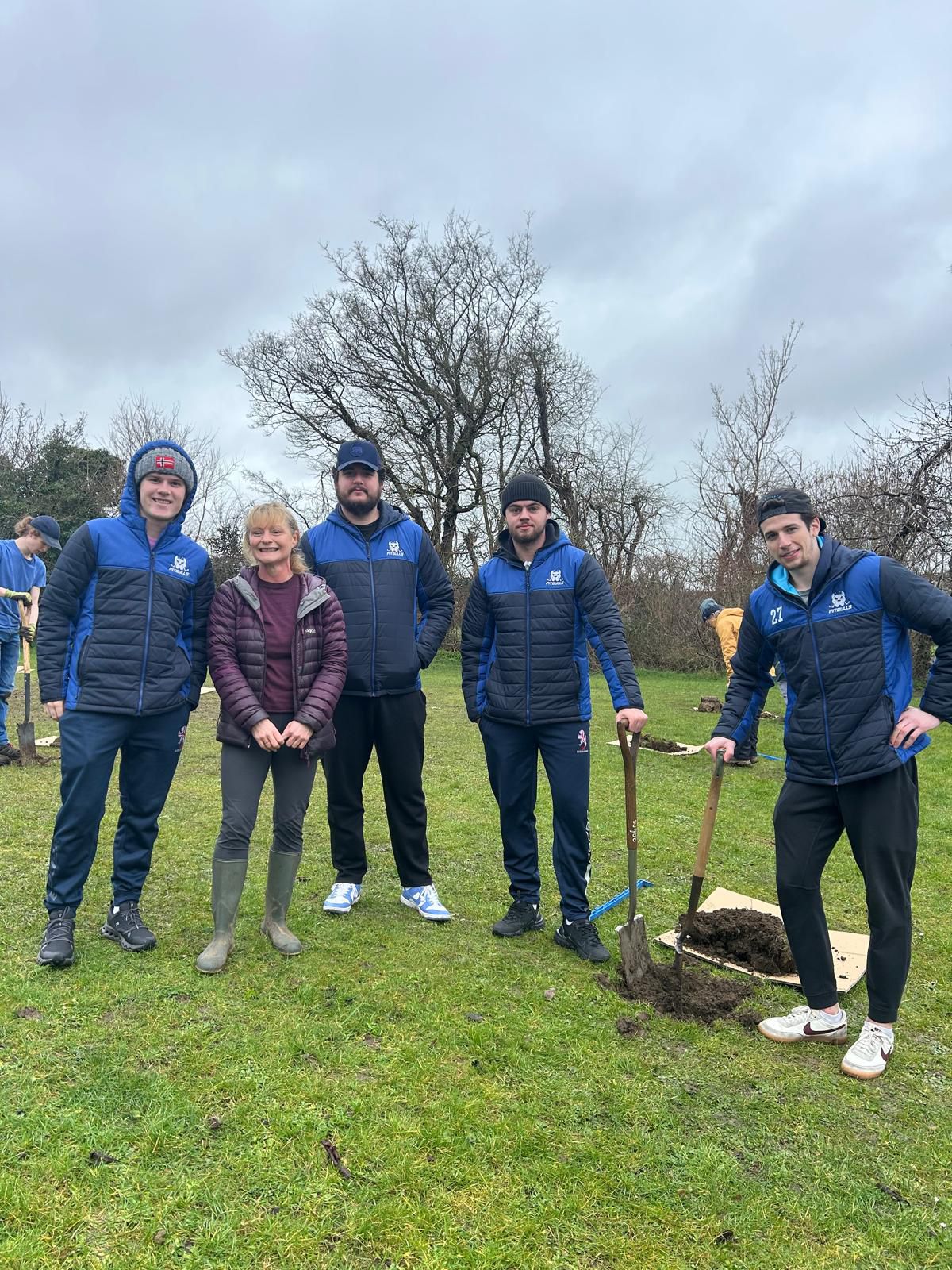 Bristol Pitbulls giving back